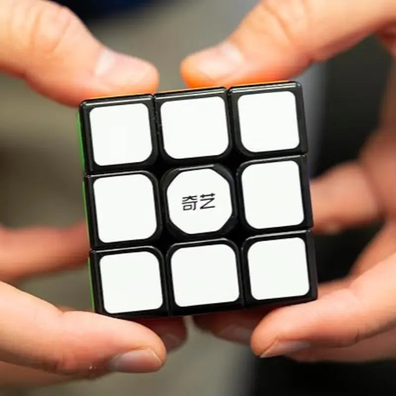 Qiyi Launch W 3X3 Rubik'S Cube, Speedcube, Smooth Hand Feel, Professional Competition Level, Includes Tutorial, 56Mm Sticker Version